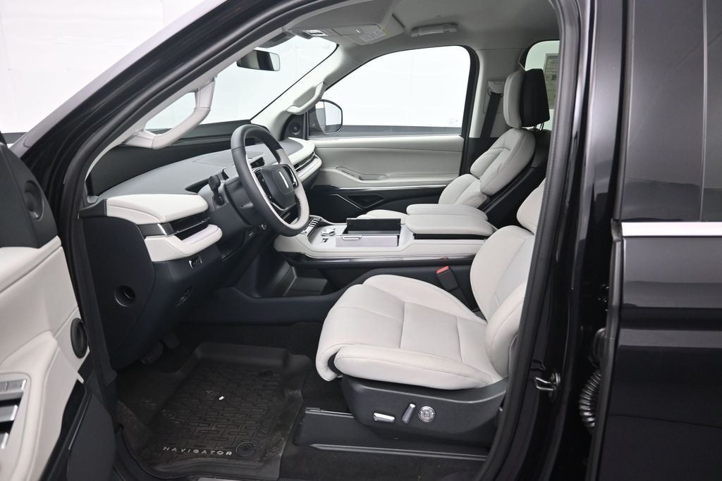 2026 Lincoln Navigator L Premiere