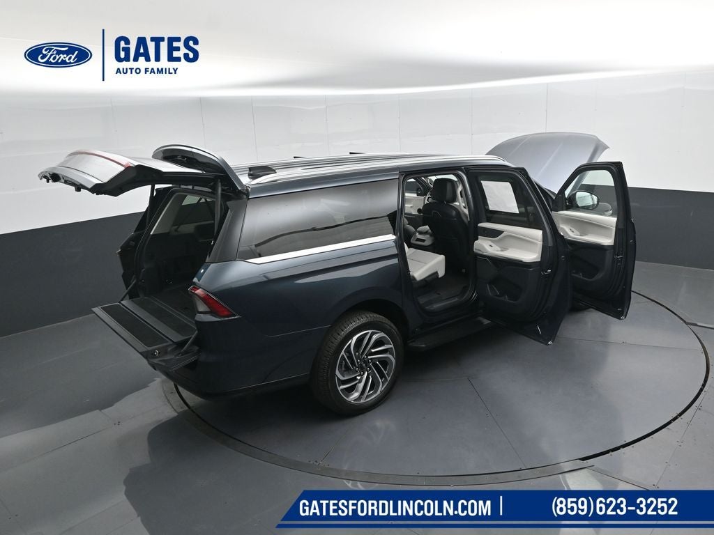 2026 Lincoln Navigator L Premiere