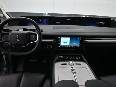 2026 Lincoln Navigator L Premiere