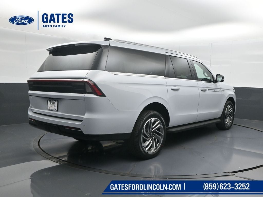 2026 Lincoln Navigator L Premiere