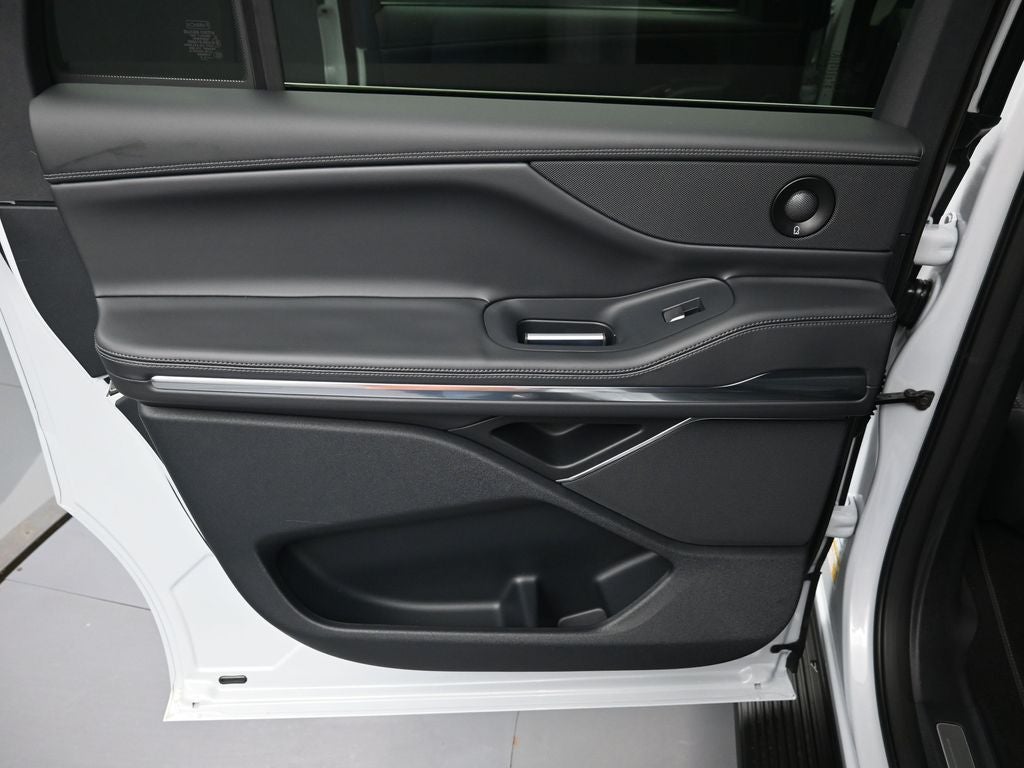 2026 Lincoln Navigator L Premiere