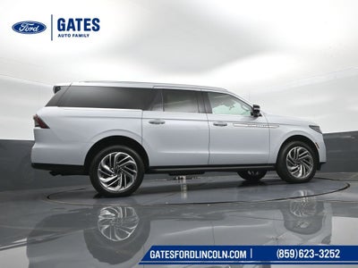 2026 Lincoln Navigator L Premiere