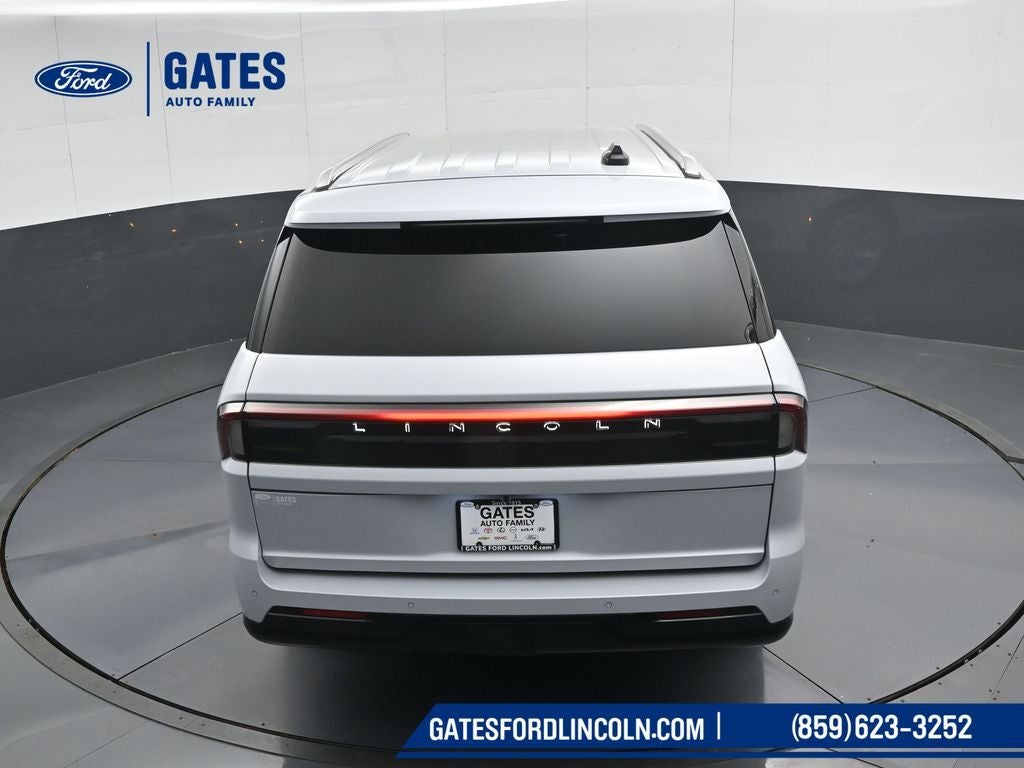 2026 Lincoln Navigator L Premiere