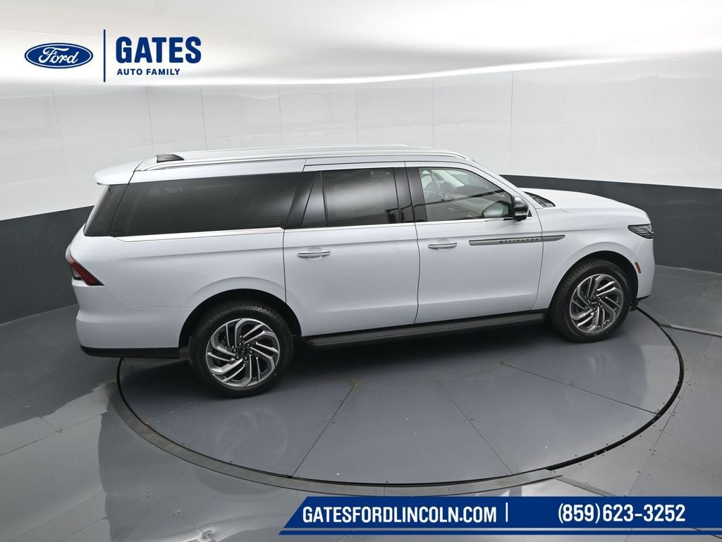 2026 Lincoln Navigator L Premiere