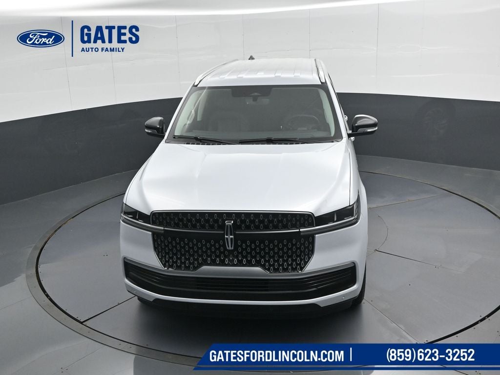 2026 Lincoln Navigator L Premiere