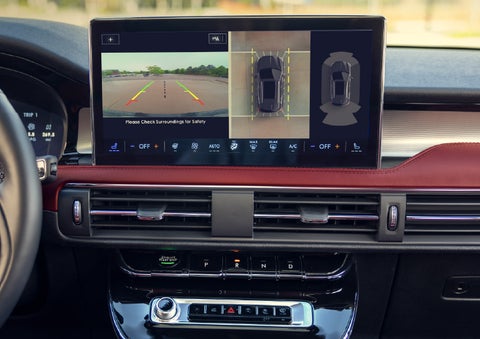 The large 13.2” SYNC® 4 center display featuring 360-Degree Camera of a 2026 Lincoln Corsair® SUV is shown.| Gates Ford Lincoln in Richmond KY