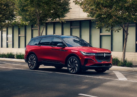 2026 Lincoln Nautilus® SUV with the available Jet Appearance Package and Hybrid transmission. | Gates Ford Lincoln in Richmond KY